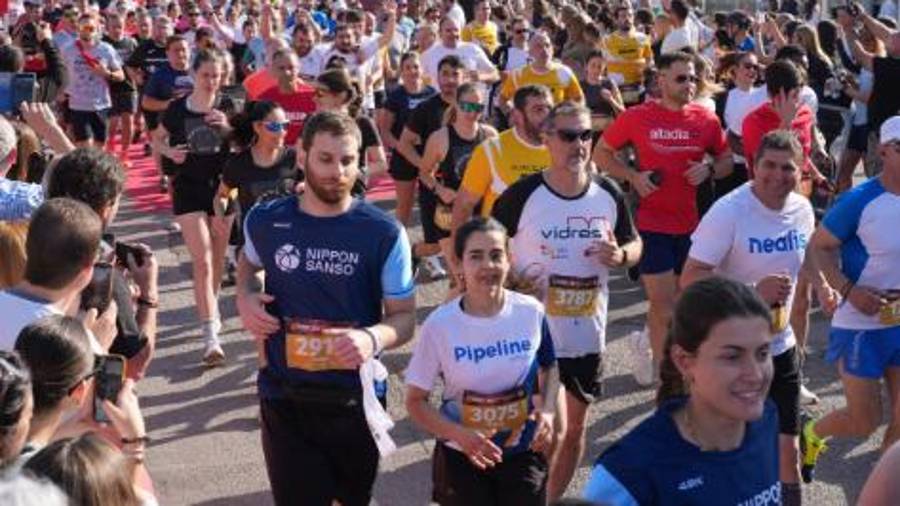 Galería de 224 fotos | Amplia presencia del sector cerámico en la Carrera de las Empresas de Castellón