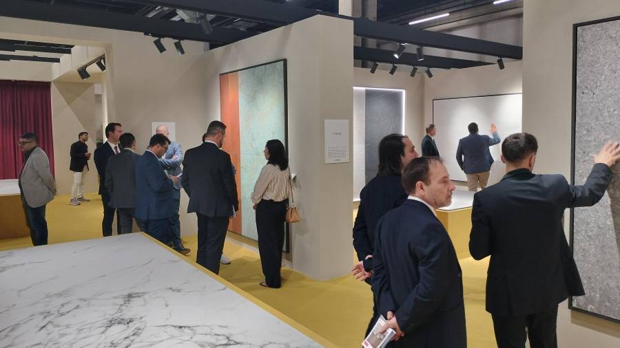 Galería de fotos | Colorobbia convierte su espacio en Cersaie en una plataforma de tendencias cerámicas