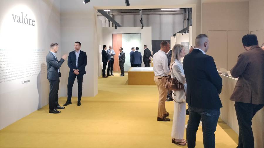 Galería de fotos | Colorobbia convierte su espacio en Cersaie en una plataforma de tendencias cerámicas