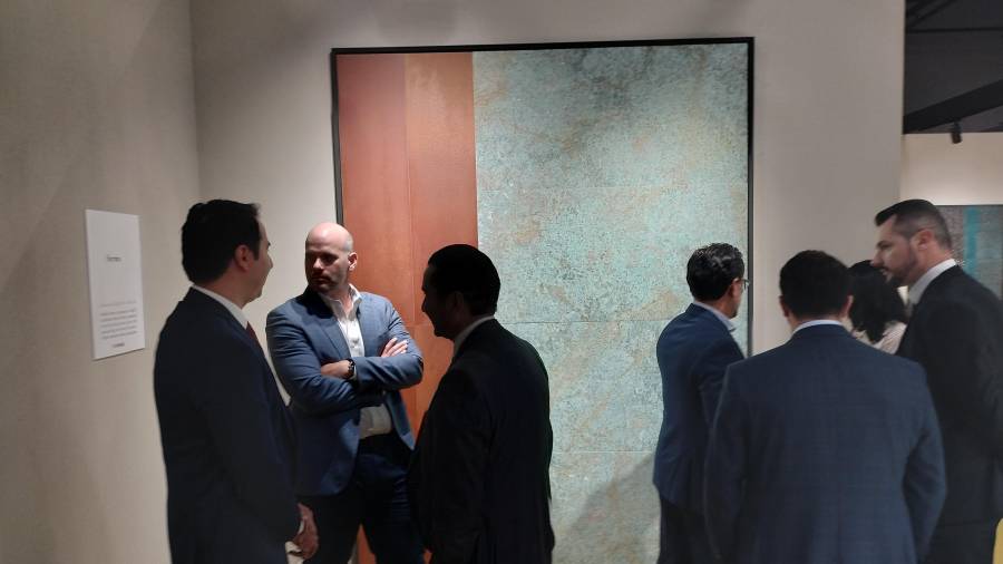 Galería de fotos | Colorobbia convierte su espacio en Cersaie en una plataforma de tendencias cerámicas