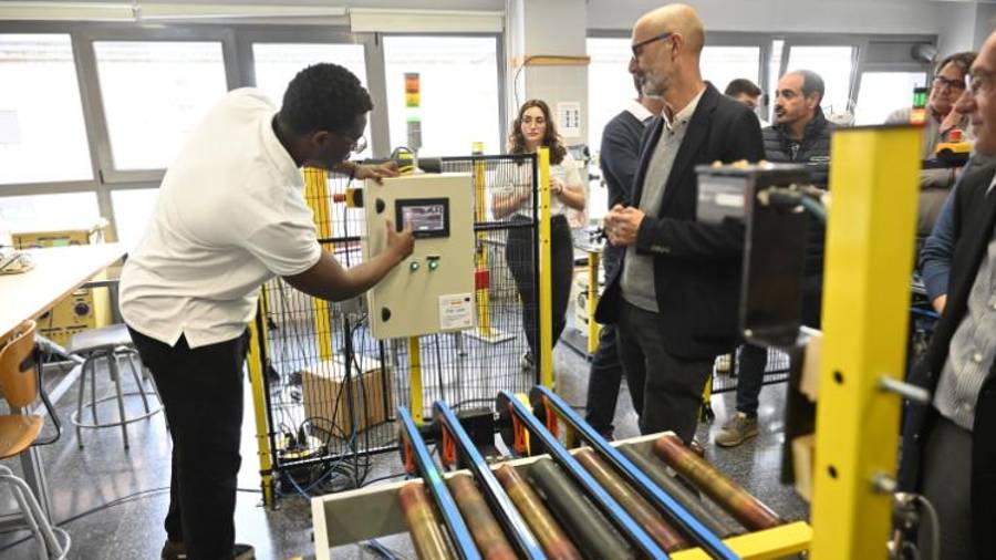 Galería de fotos | Presentación en Castelló de la Célula de fabricación flexible FAS-200 SMC