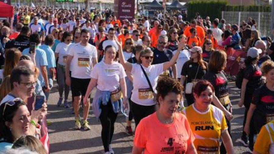 Galería de 224 fotos | Amplia presencia del sector cerámico en la Carrera de las Empresas de Castellón