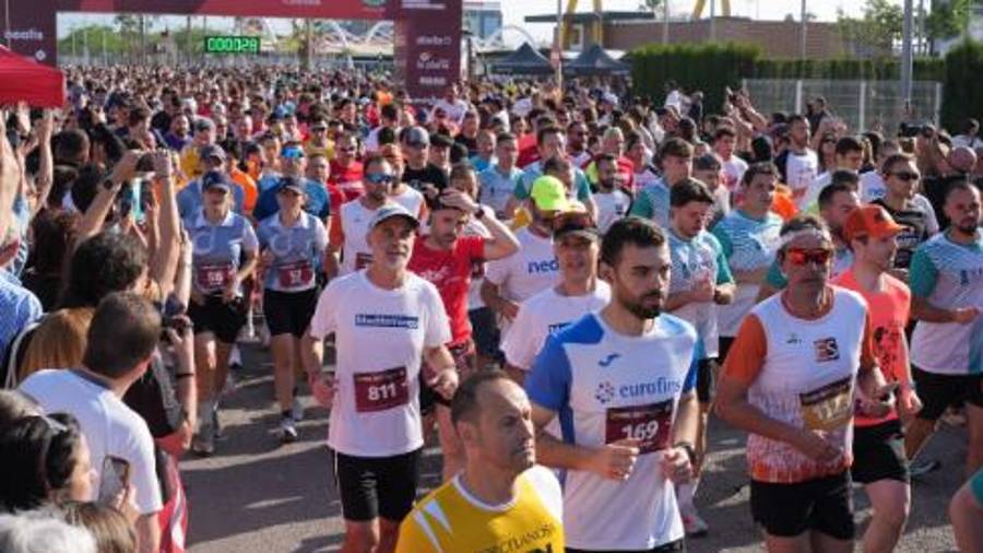 Galería de 224 fotos | Amplia presencia del sector cerámico en la Carrera de las Empresas de Castellón