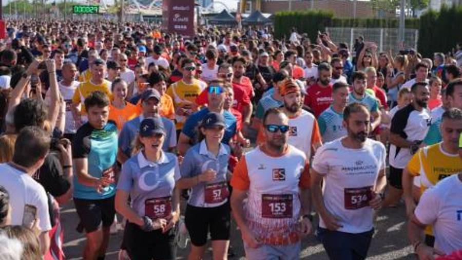 Galería de 224 fotos | Amplia presencia del sector cerámico en la Carrera de las Empresas de Castellón