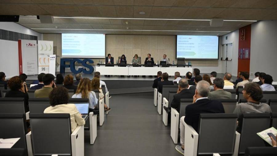 Galería de fotos | Jornada sobre industria y descarbonización en Castelló