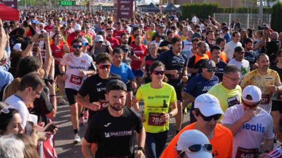 Galería de 224 fotos | Amplia presencia del sector cerámico en la Carrera de las Empresas de Castellón