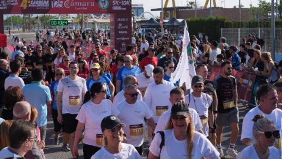 Galería de 224 fotos | Amplia presencia del sector cerámico en la Carrera de las Empresas de Castellón