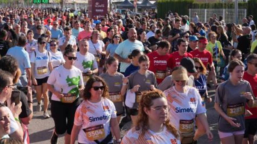 Galería de 224 fotos | Amplia presencia del sector cerámico en la Carrera de las Empresas de Castellón
