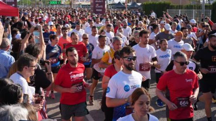 Galería de 224 fotos | Amplia presencia del sector cerámico en la Carrera de las Empresas de Castellón