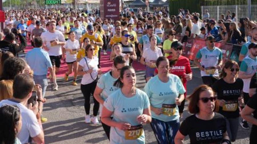 Galería de 224 fotos | Amplia presencia del sector cerámico en la Carrera de las Empresas de Castellón