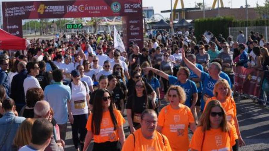 Galería de 224 fotos | Amplia presencia del sector cerámico en la Carrera de las Empresas de Castellón