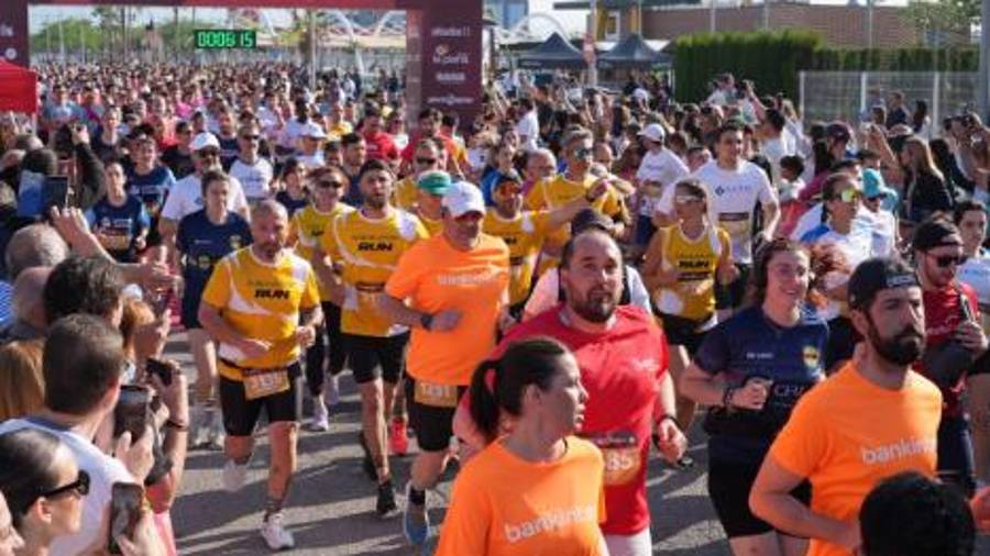 Galería de 224 fotos | Amplia presencia del sector cerámico en la Carrera de las Empresas de Castellón