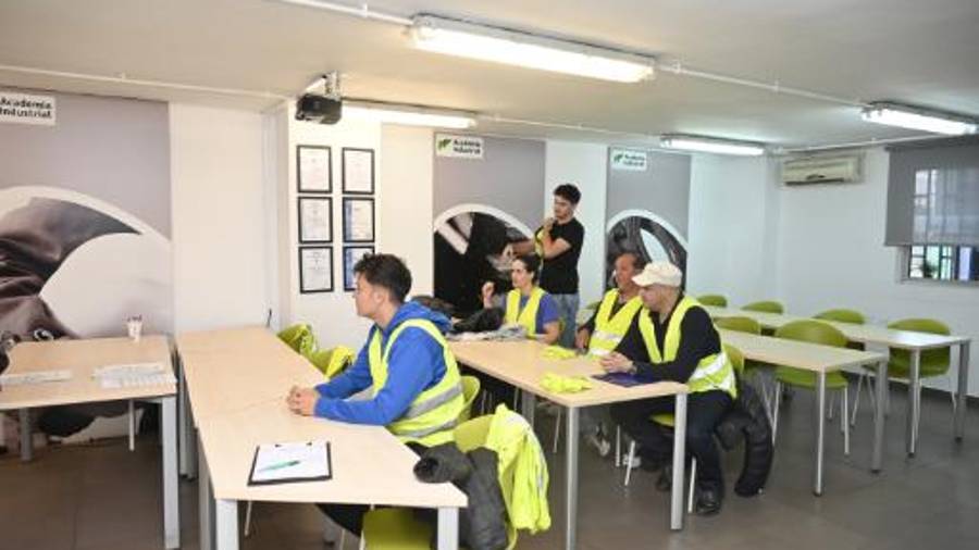 Galería de fotos | Cursos de formación de Orbelgrupo para la industria cerámica