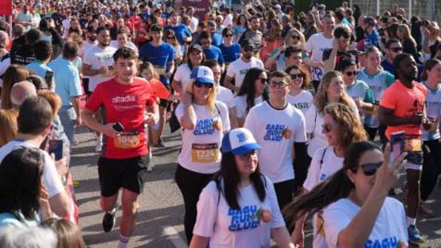 Galería de 224 fotos | Amplia presencia del sector cerámico en la Carrera de las Empresas de Castellón