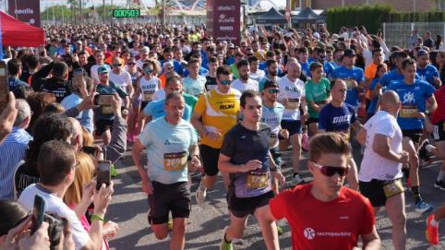 Galería de 224 fotos | Amplia presencia del sector cerámico en la Carrera de las Empresas de Castellón