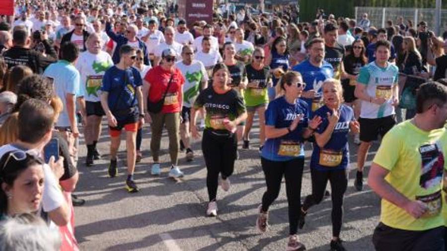 Galería de 224 fotos | Amplia presencia del sector cerámico en la Carrera de las Empresas de Castellón