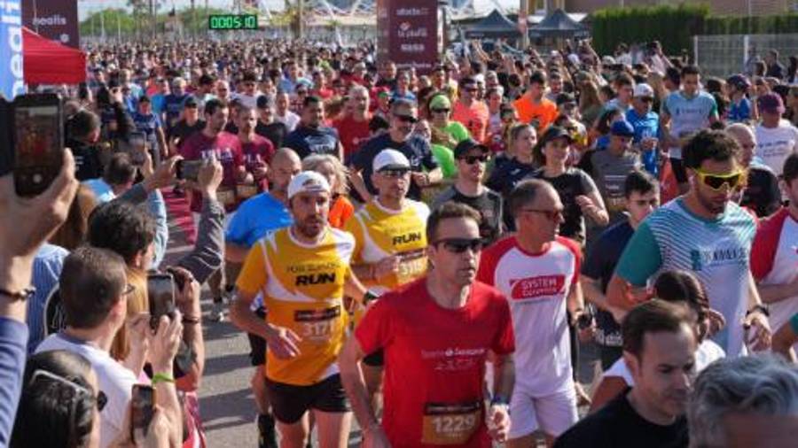 Galería de 224 fotos | Amplia presencia del sector cerámico en la Carrera de las Empresas de Castellón