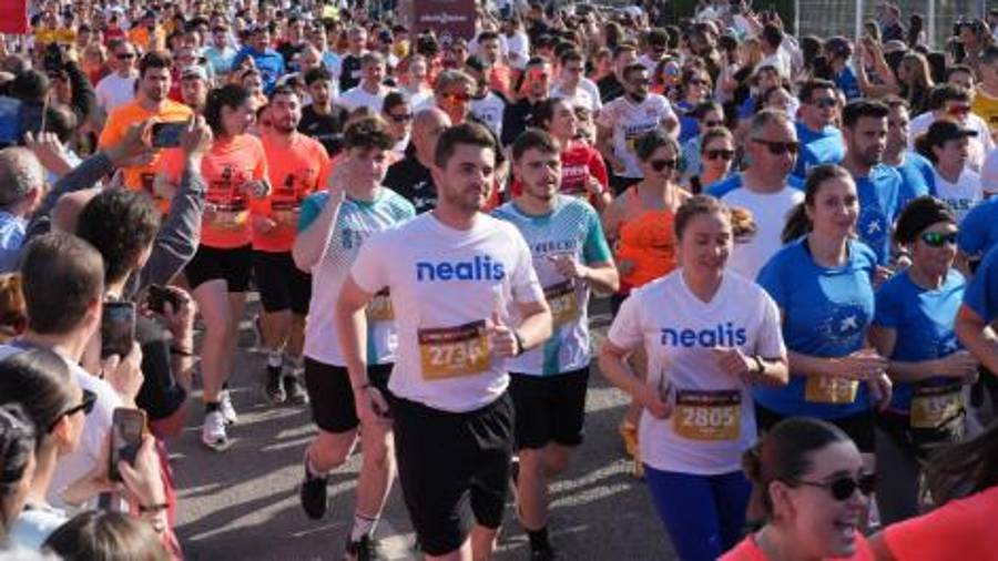 Galería de 224 fotos | Amplia presencia del sector cerámico en la Carrera de las Empresas de Castellón