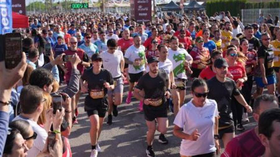 Galería de 224 fotos | Amplia presencia del sector cerámico en la Carrera de las Empresas de Castellón