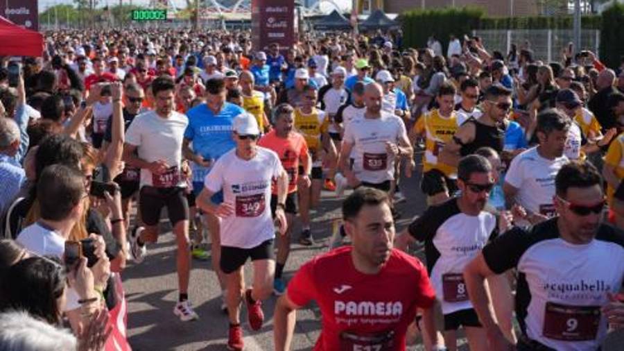 Galería de 224 fotos | Amplia presencia del sector cerámico en la Carrera de las Empresas de Castellón