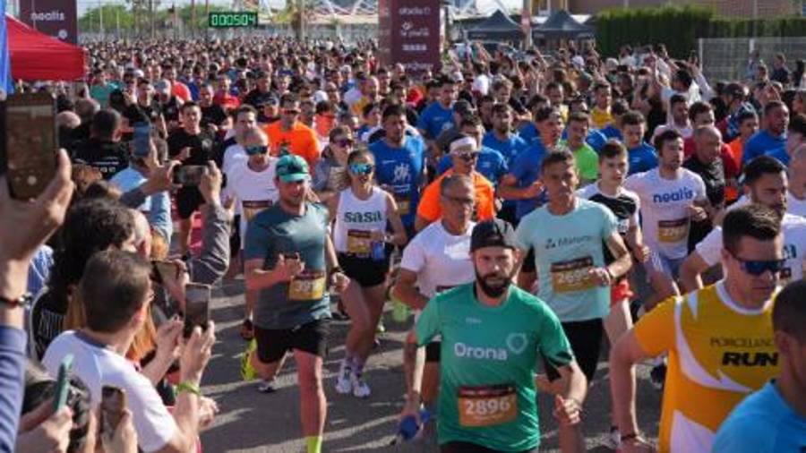 Galería de 224 fotos | Amplia presencia del sector cerámico en la Carrera de las Empresas de Castellón