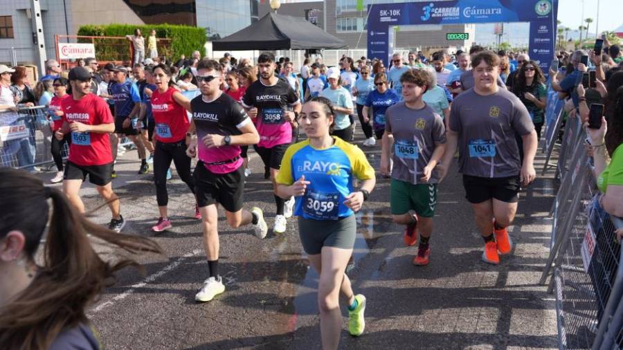Galería de fotos | Compañías y entidades del sector cerámico, en la Carrera de las Empresas de Castellón