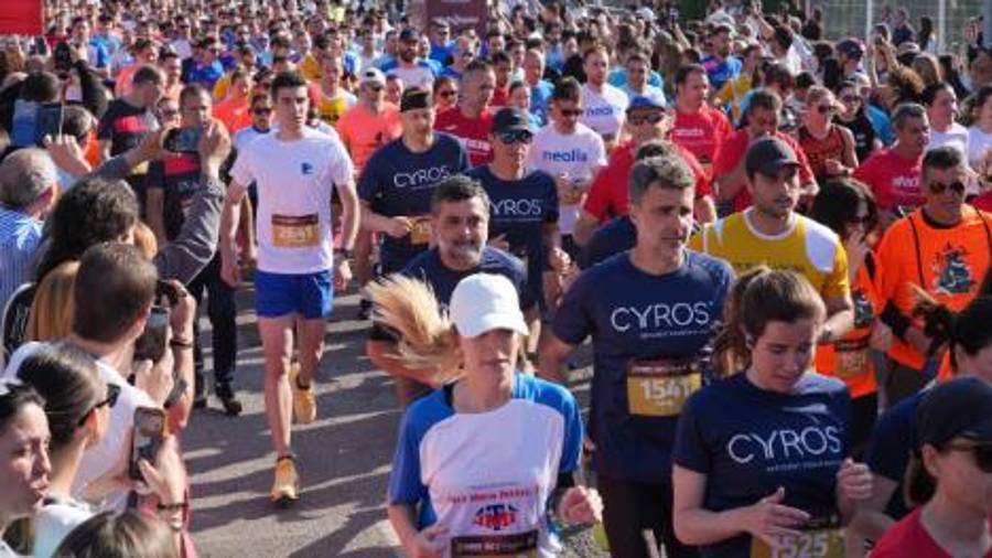 Galería de 224 fotos | Amplia presencia del sector cerámico en la Carrera de las Empresas de Castellón