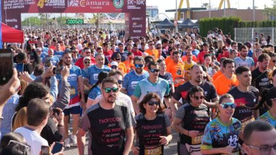 Galería de 224 fotos | Amplia presencia del sector cerámico en la Carrera de las Empresas de Castellón