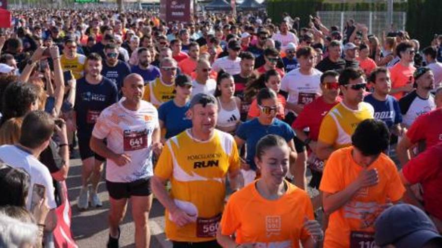 Galería de 224 fotos | Amplia presencia del sector cerámico en la Carrera de las Empresas de Castellón