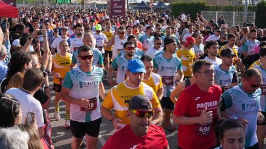 Galería de 224 fotos | Amplia presencia del sector cerámico en la Carrera de las Empresas de Castellón