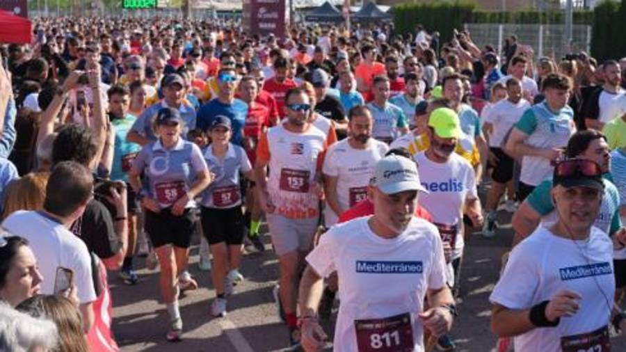 Galería de 224 fotos | Amplia presencia del sector cerámico en la Carrera de las Empresas de Castellón