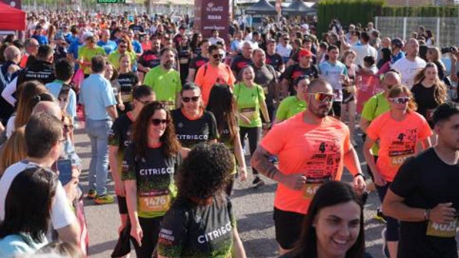 Galería de 224 fotos | Amplia presencia del sector cerámico en la Carrera de las Empresas de Castellón