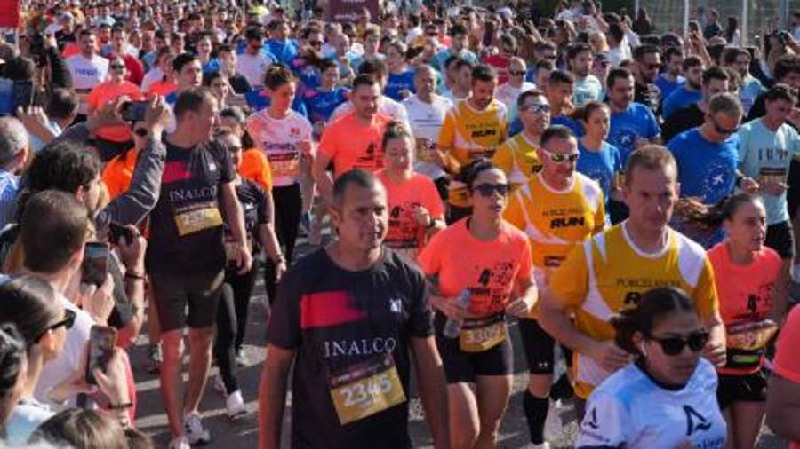 Galería de 224 fotos | Amplia presencia del sector cerámico en la Carrera de las Empresas de Castellón