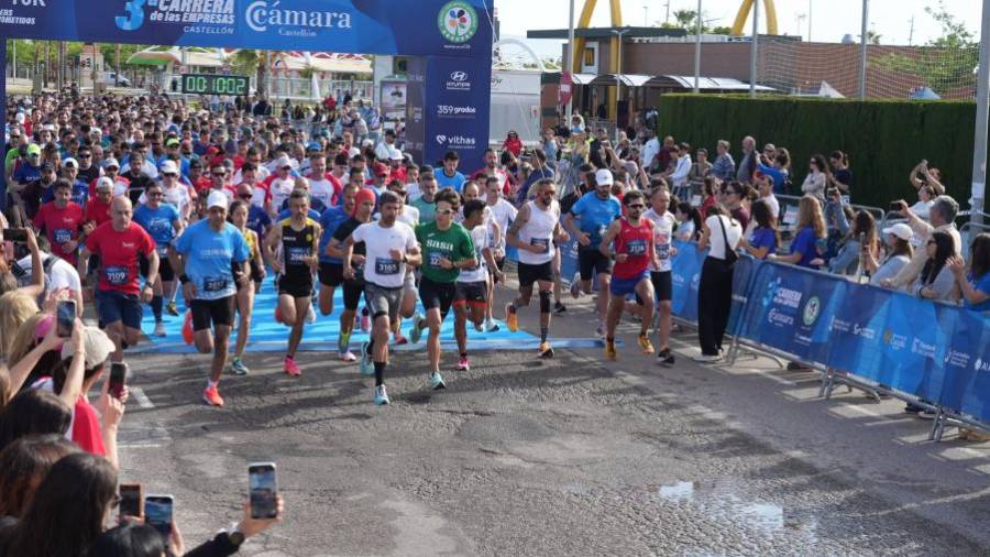 Galería de fotos | Compañías y entidades del sector cerámico, en la Carrera de las Empresas de Castellón