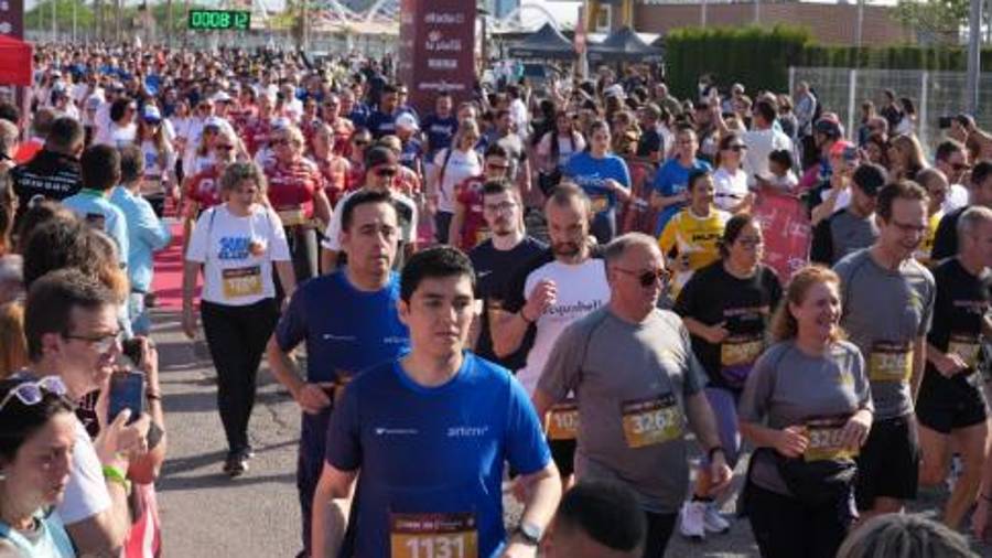 Galería de 224 fotos | Amplia presencia del sector cerámico en la Carrera de las Empresas de Castellón