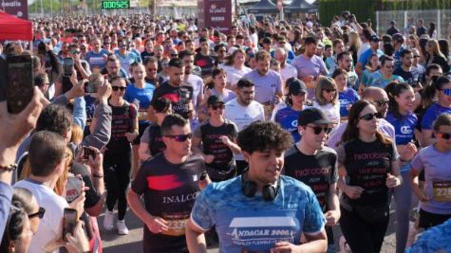 Galería de 224 fotos | Amplia presencia del sector cerámico en la Carrera de las Empresas de Castellón