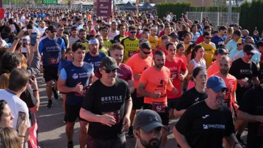 Galería de 224 fotos | Amplia presencia del sector cerámico en la Carrera de las Empresas de Castellón