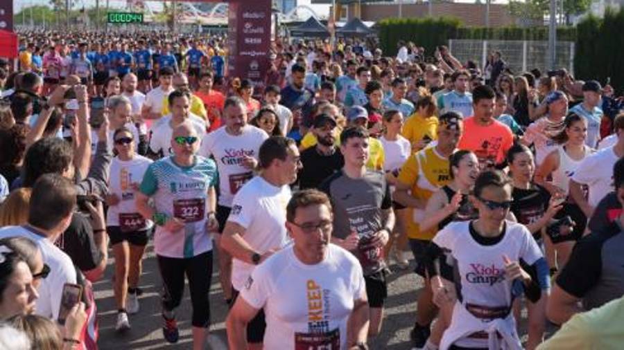 Galería de 224 fotos | Amplia presencia del sector cerámico en la Carrera de las Empresas de Castellón