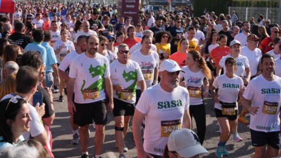 Galería de 224 fotos | Amplia presencia del sector cerámico en la Carrera de las Empresas de Castellón