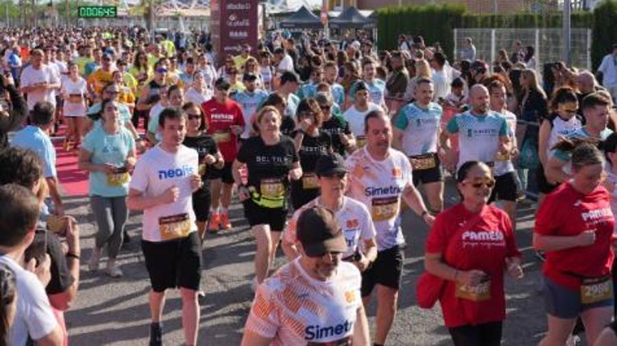 Galería de 224 fotos | Amplia presencia del sector cerámico en la Carrera de las Empresas de Castellón