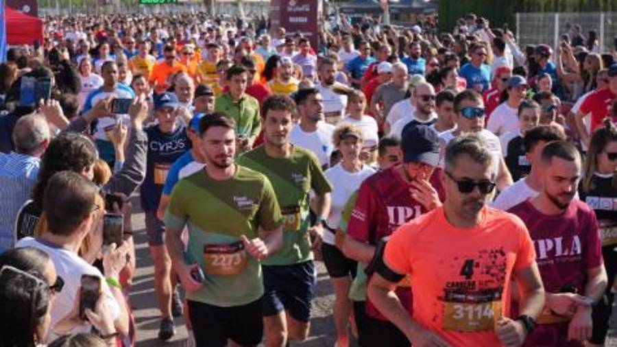 Galería de 224 fotos | Amplia presencia del sector cerámico en la Carrera de las Empresas de Castellón