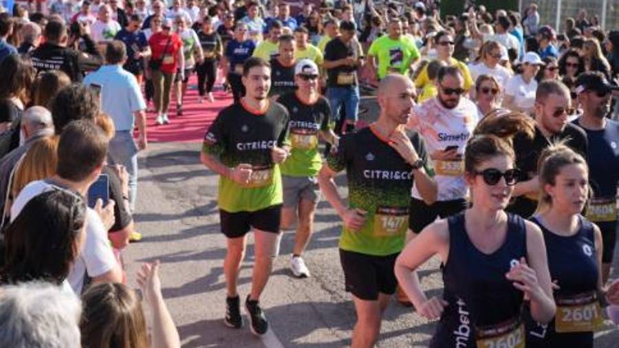 Galería de 224 fotos | Amplia presencia del sector cerámico en la Carrera de las Empresas de Castellón