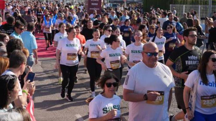 Galería de 224 fotos | Amplia presencia del sector cerámico en la Carrera de las Empresas de Castellón