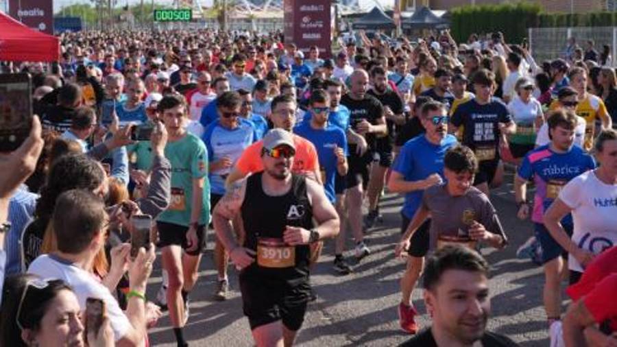 Galería de 224 fotos | Amplia presencia del sector cerámico en la Carrera de las Empresas de Castellón