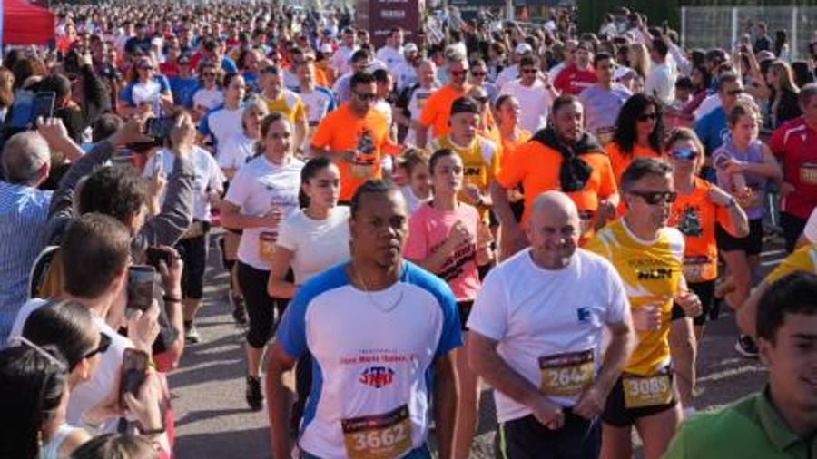 Galería de 224 fotos | Amplia presencia del sector cerámico en la Carrera de las Empresas de Castellón