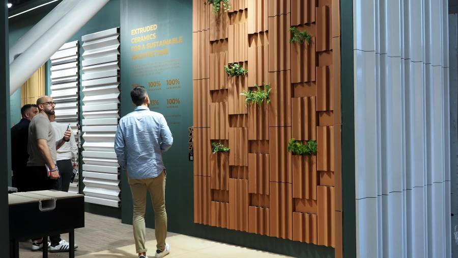 Galería de fotos | Gresmanc Group promociona sus soluciones en cerámica extrusionada en Cersaie