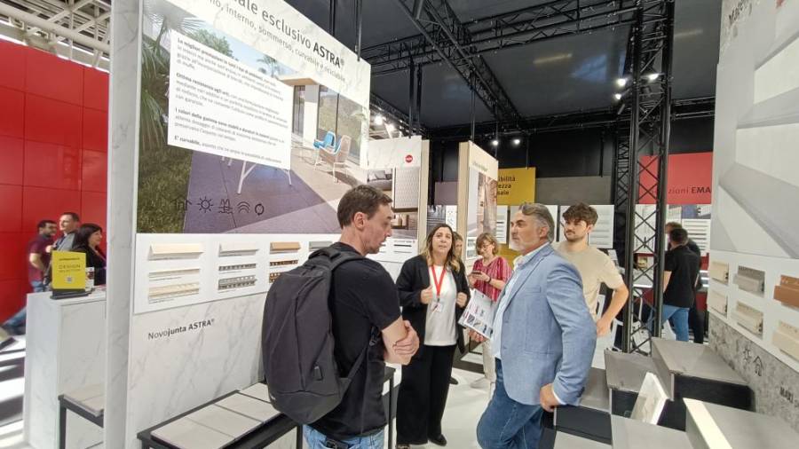 Galería de Fotos | Emac anticipa en Cersaie la perfilería del futuro