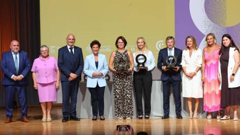 Los tres Premios Alfa de Oro son para...