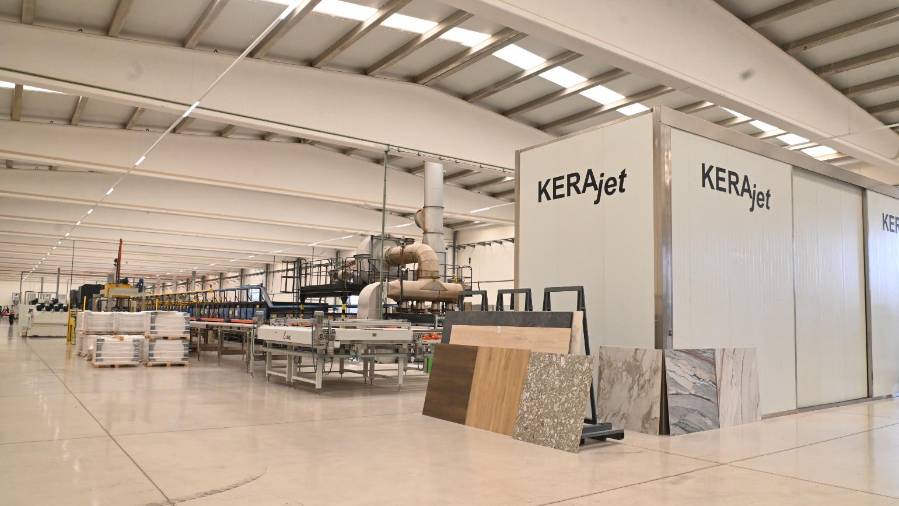 Galería de fotos | Protagonistas de la feria tecnológica SIMA en las instalaciones de Kerajet