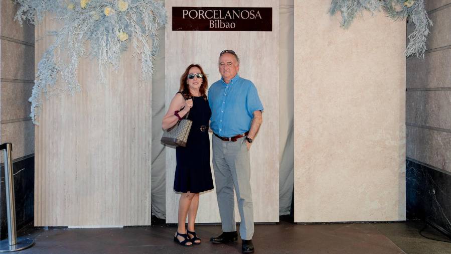 Galería de fotos | Gastronomía, diseño y Anne Igartiburu: así fue la inauguración de la nueva tienda de Porcelanosa en Bilbao